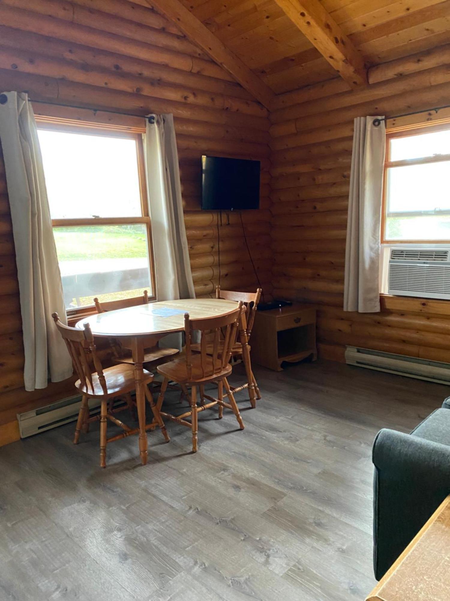 Adventures East Cottages And Campground Baddeck Inlet Habitación foto