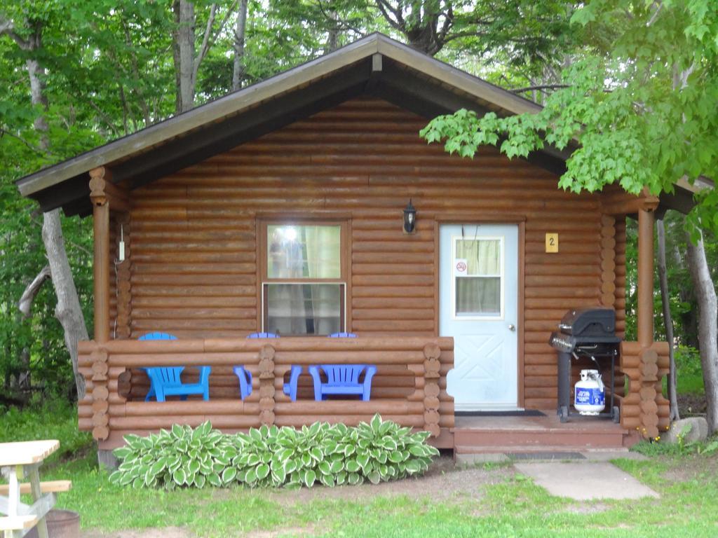 Adventures East Cottages And Campground Baddeck Inlet Exterior foto
